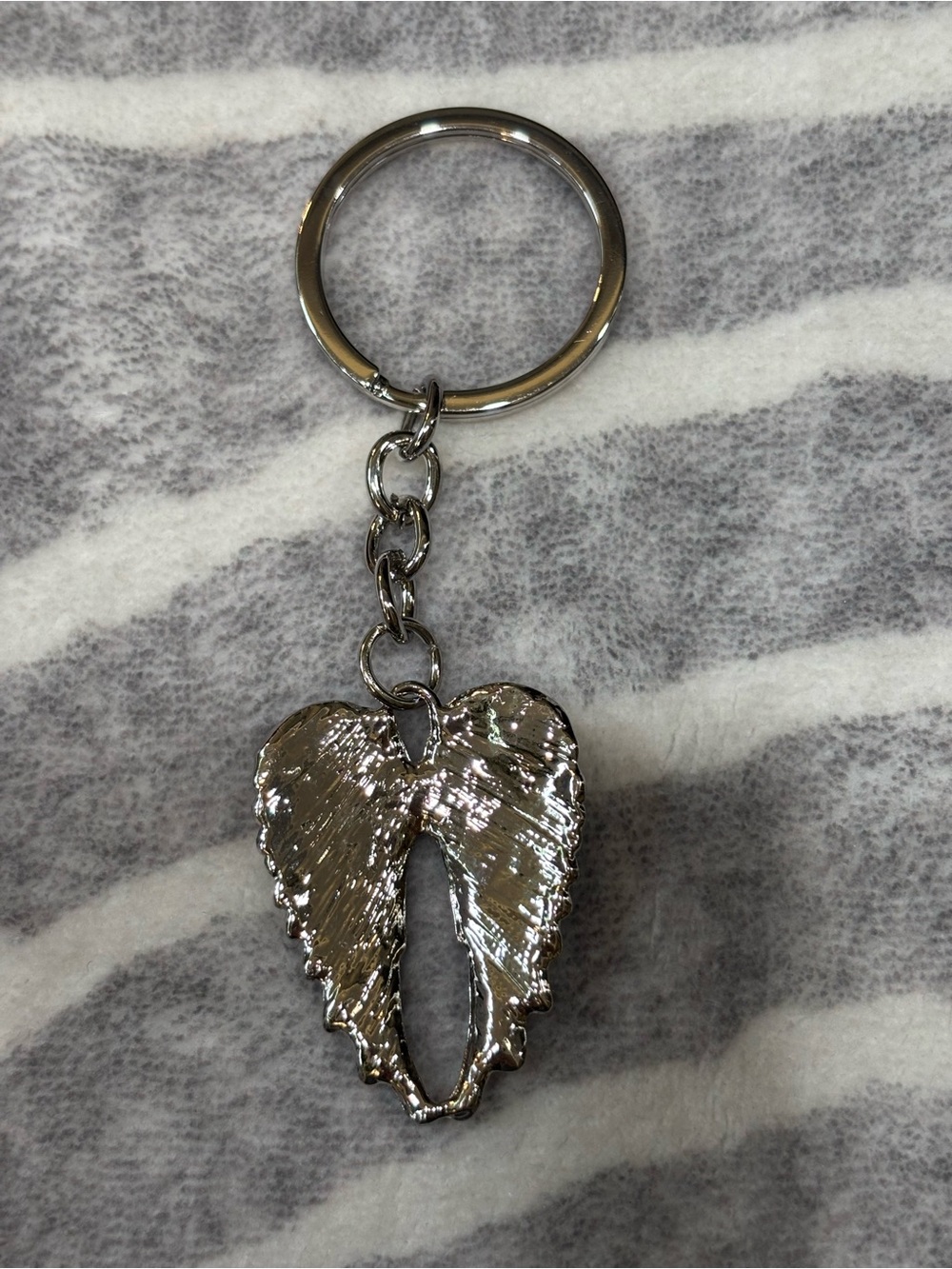 Angel Wing Sparkling Silver Pendant Keychain, Bag Charm, New - Picture 6 of 8